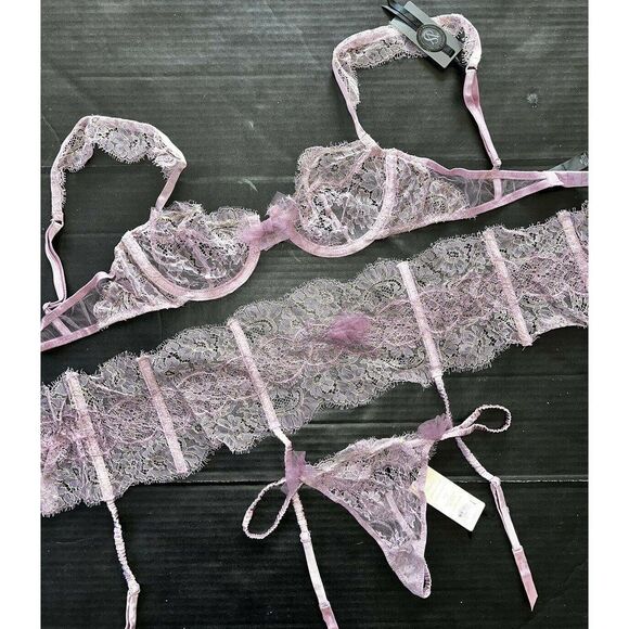 Victoria's Secret Designer Collection 36B BRA SET+GARTER+Thong PURPLE gold lame